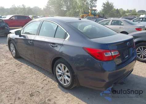 2015 Subaru Legacy 2.5I Premium z USA, uszkodzony, nr VIN 4S3BNBF61F3028737